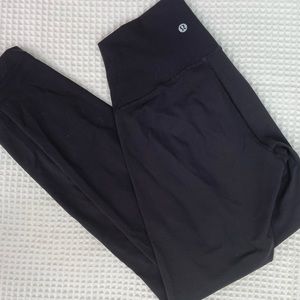 Lululemon Wunder Under 28” size 6 High wasited